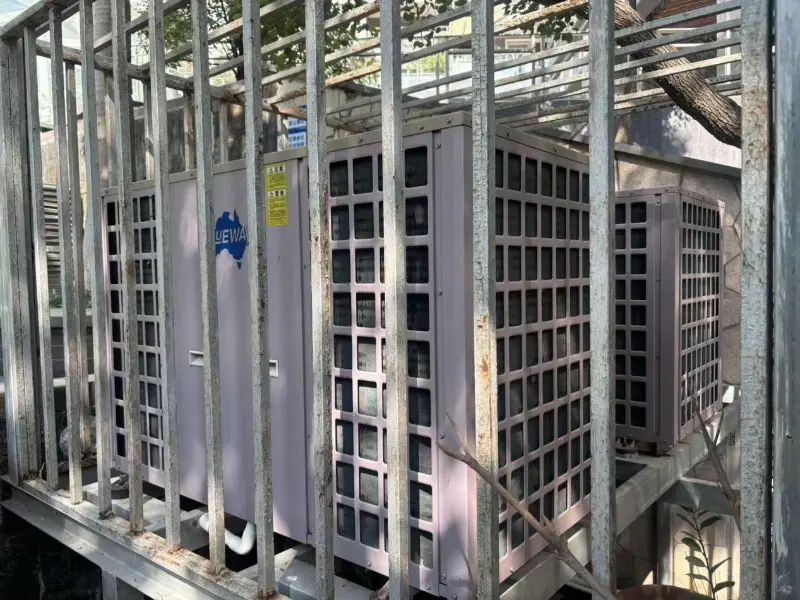 Blueway Architectural Schwimmbadprojekt: Phase 3, Yunding Cuifeng, Bezirk Futian, Shenzhen